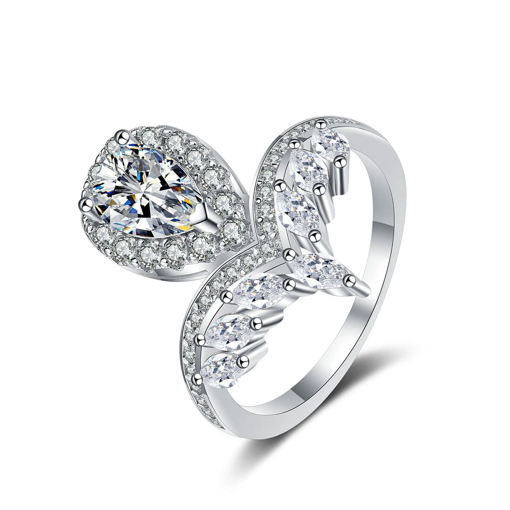 Pear Halo Leaf Ring