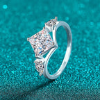 Kite-Set Three-Stone Ring