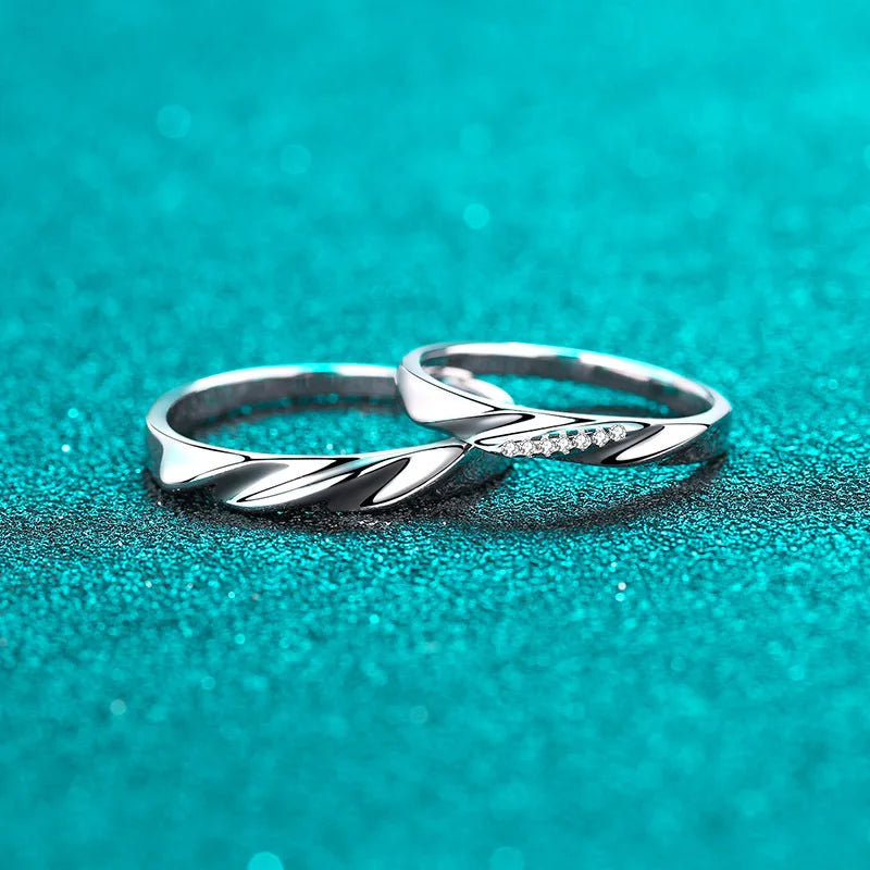 Leaf-Pattern Band Ring