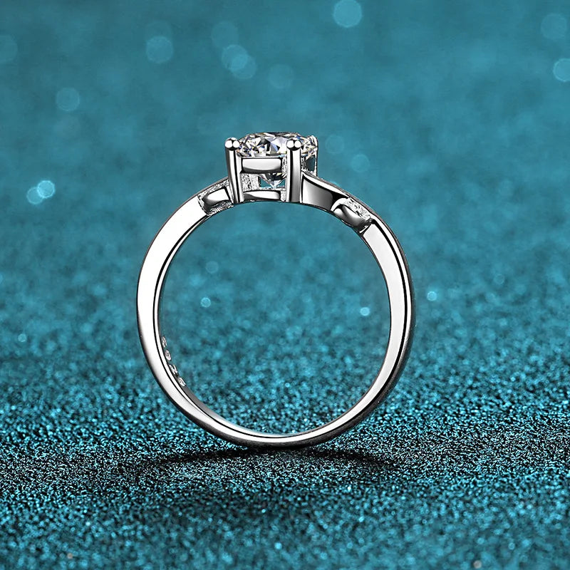 Leaf Detail Solitaire Ring