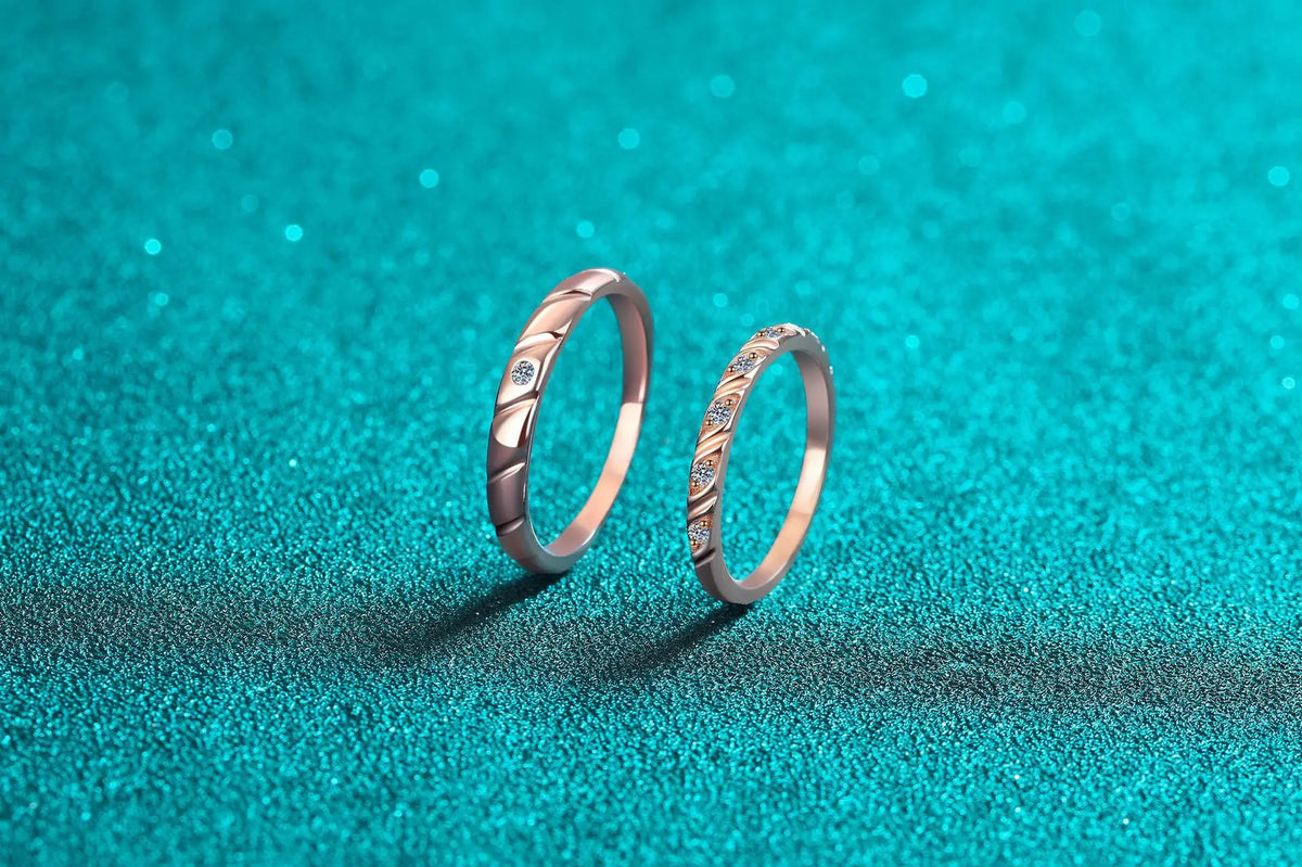 Diagonal Groove Accent Ring