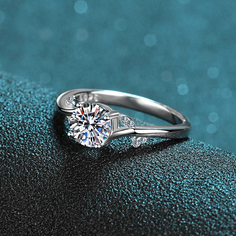 Leaf Detail Solitaire Ring