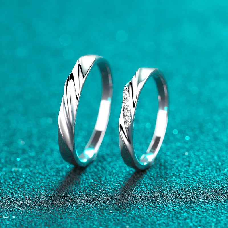 Leaf-Pattern Band Ring